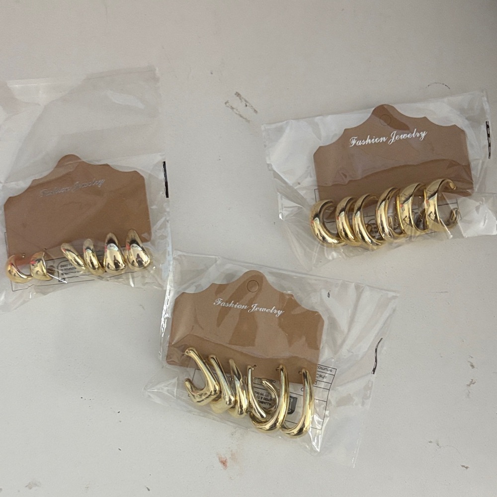 GOLD HOOP EARRING SETS